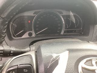 2013 Toyota Venza XLE - Interior Dashboard With Vehicle Running Image